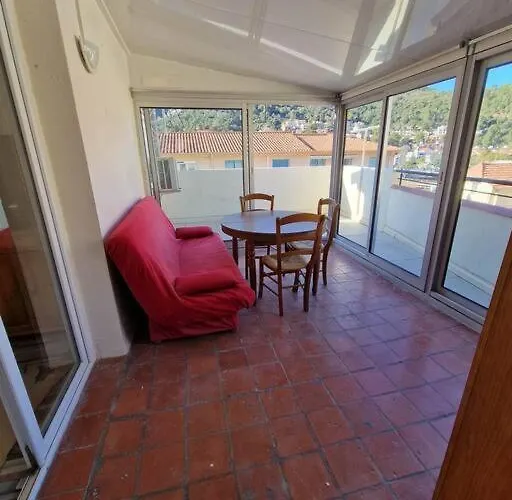Appartement Classe 2 Etoiles, 2 Chambres, Renove, Climatise